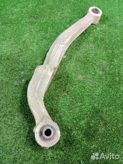 Рычаг подвески задний правый Nissan X-Trail DNT31