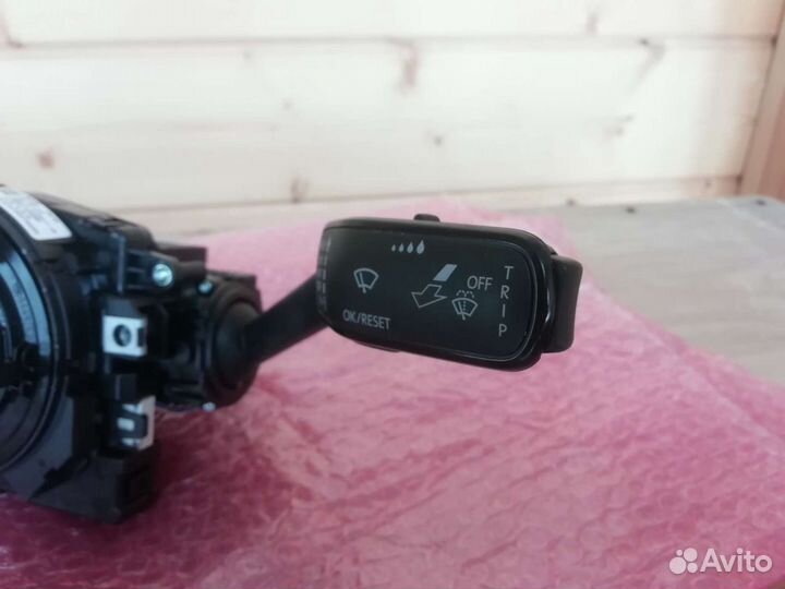 Подрулевой переключатель skoda