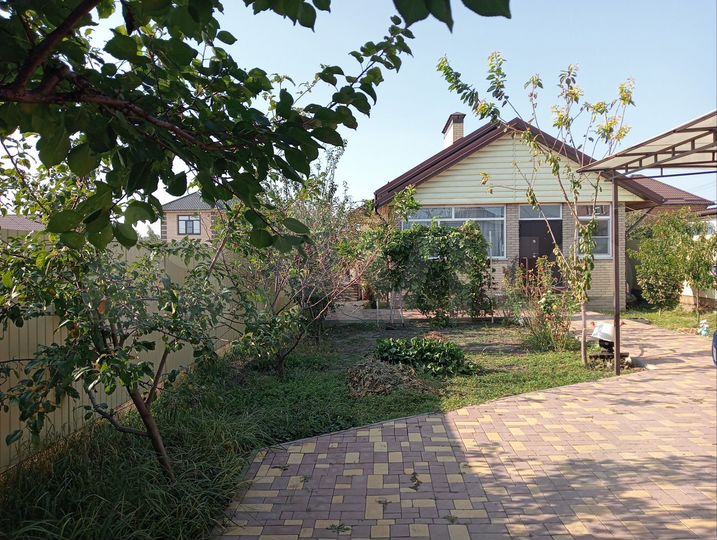 Дом 106 м² на участке 5 сот.