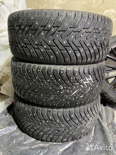 Nokian Tyres Hakkapeliitta 8 245/45 R18 102