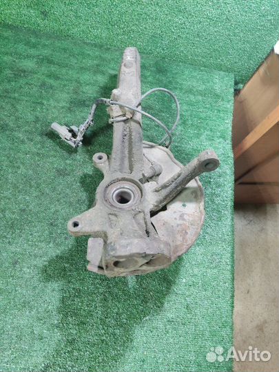 Кулак поворотный передний правый Mazda 6 GG