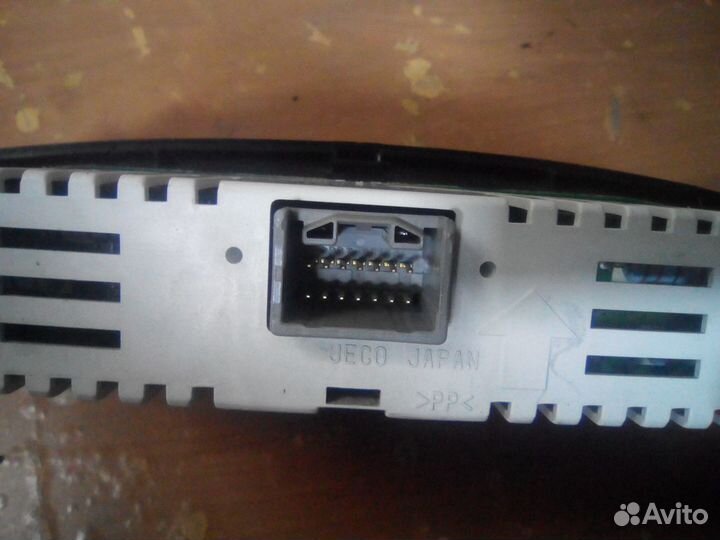 Часы Toyota Land Cruiser Prado 120