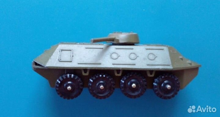 Игрушка бтр СССР