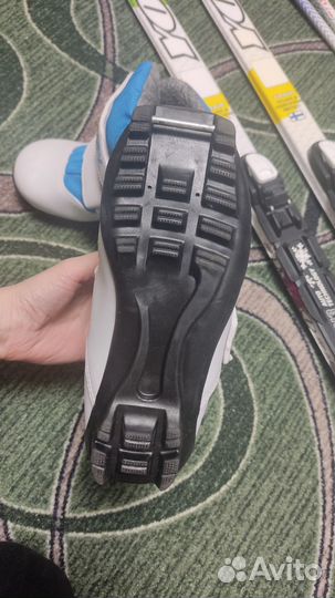 Лыжи 140 см и ботинки 31 размер