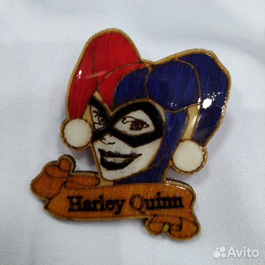 Деревянные значки