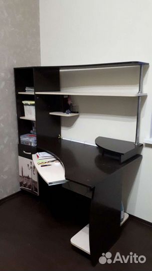 Компьютерный стол