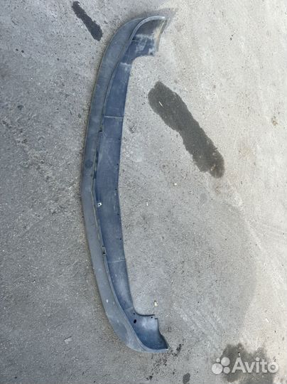 Dodge challenger губа накладка