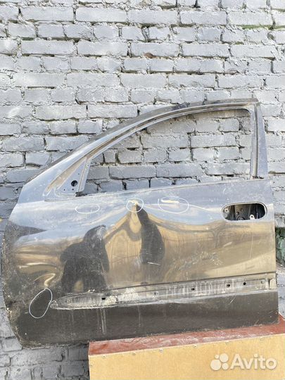 Передняя левая дверь на Nissan almera b10 8010195F