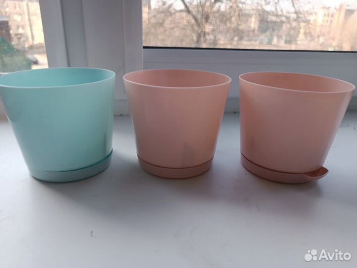 Горшок керамический, пластиковый