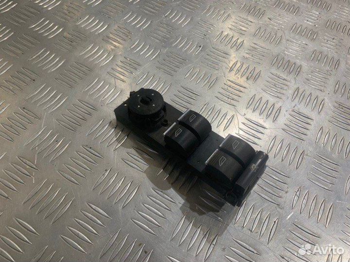 Блок управления стеклоподъёмниками Ford Focus 2