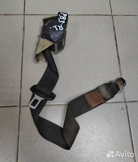 Ремень безопасности задний левый VW Passat B3 унив