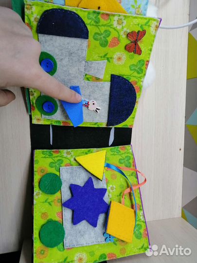 Развивающие Книжки из фетра с искалочкой