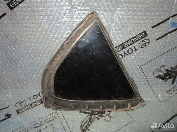 Форточка двери задней левой Lexus Is250