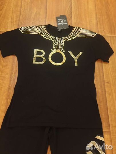 Костюм женский новый Boy London