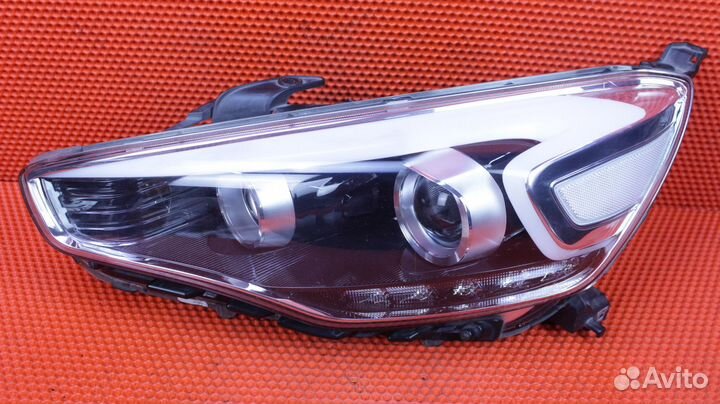 Фара левая Kia Cadenza VG G6EA 92101-3R500