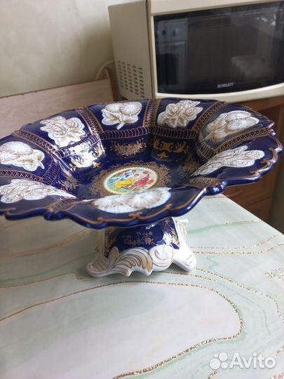 Ваза для фруктов на ножке Мадона производитель