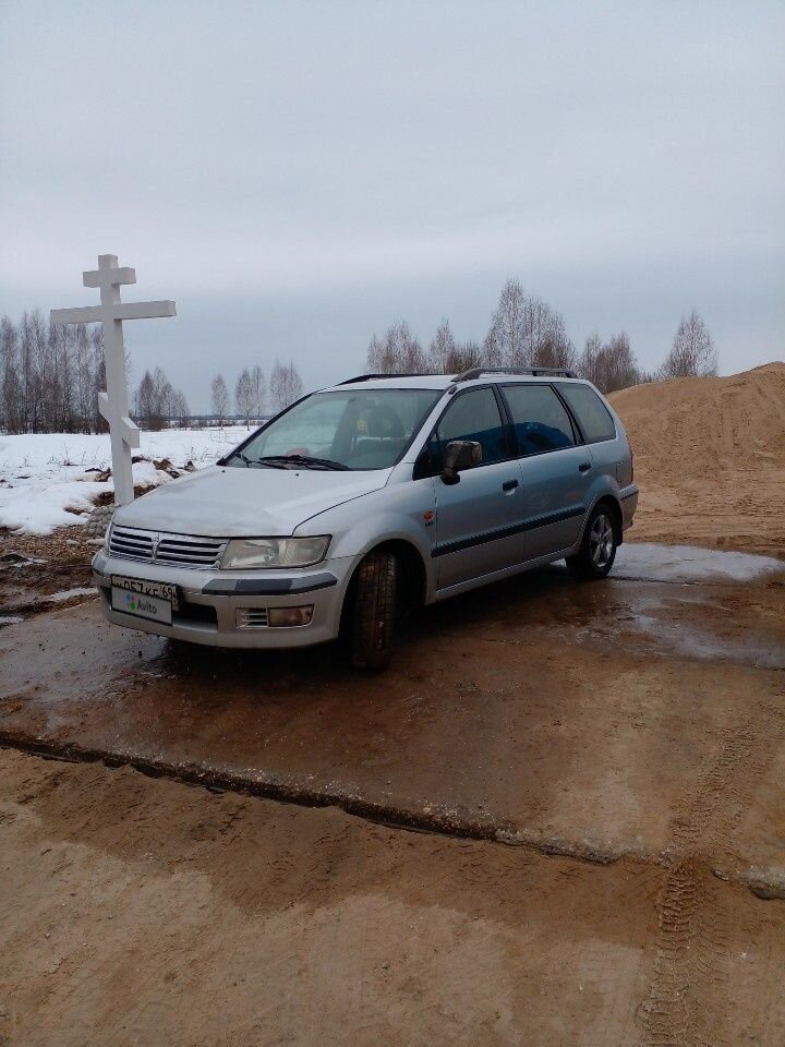 Mitsubishi Space Wagon: фото владельца