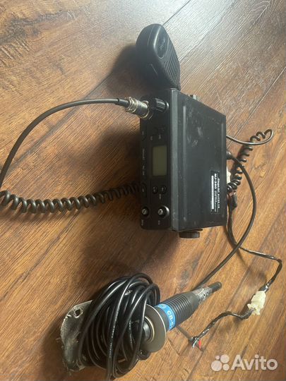 Автомобильная рация с антенной