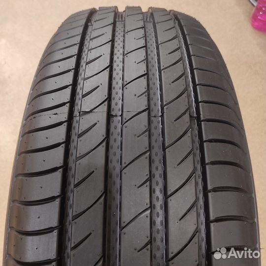 Delinte DS2 225/65 R17 102H