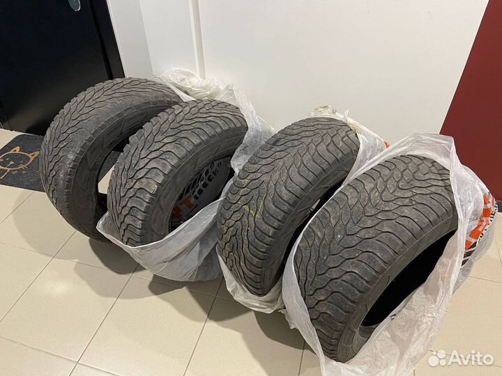Yokohama AVS S/T type-1 V801 275/60 R17