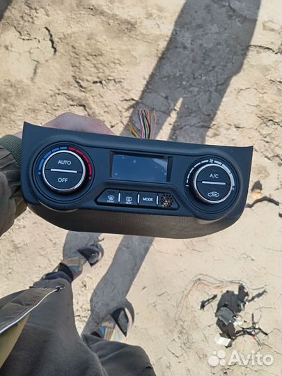 Климат контроль Kia Rio 3