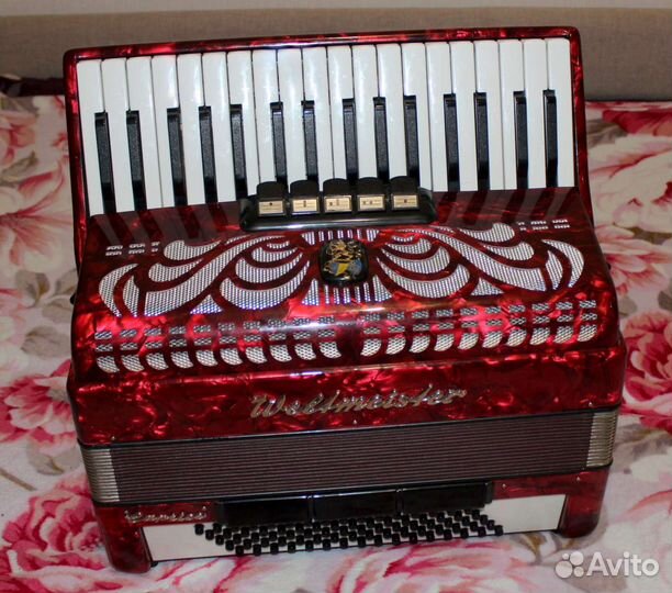 Аккордеон Weltmeister Caprice трехчетвертной