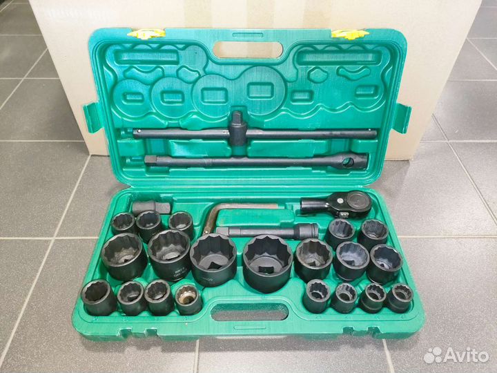 Набор головок 12 граней 26 предметов с трещеткой