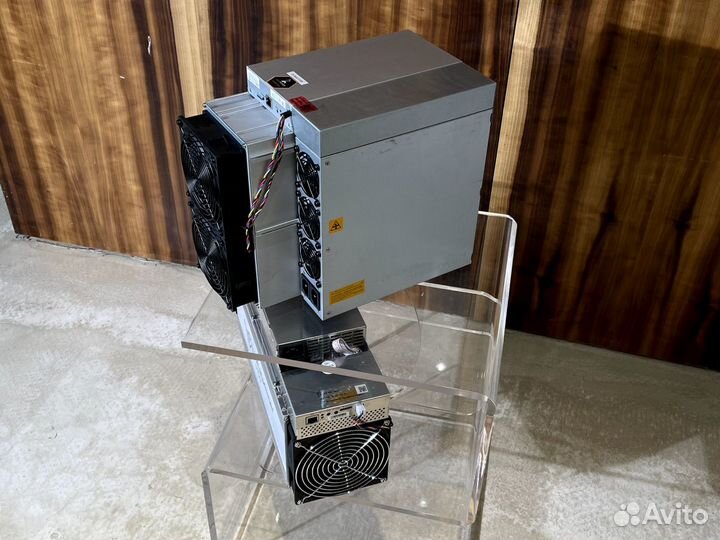 Antminer S19 hyd 184T miner
