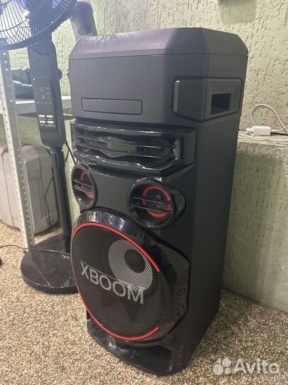 Портативная колонка lg