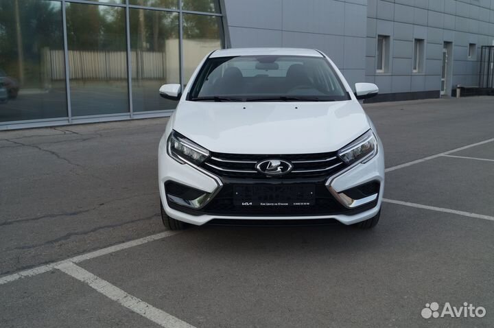 LADA Vesta 1.6 МТ, 2023, 3 км