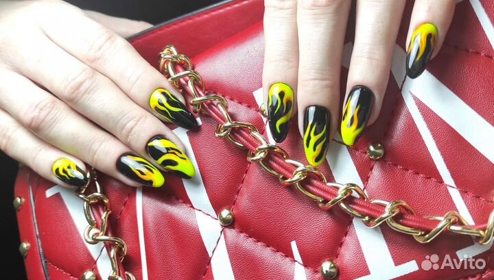 Маникюр, наращивание ногтей