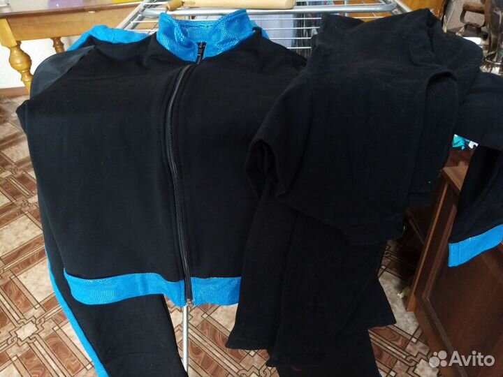 Продам спортивный костюм для девочки