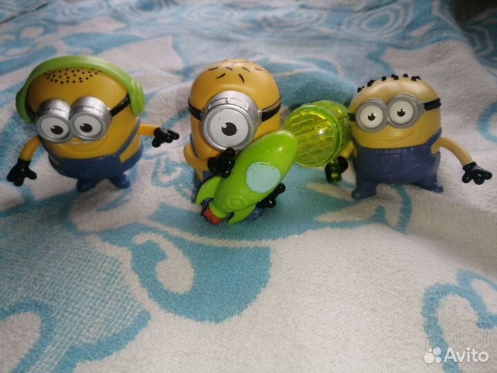 Миньоны из Макдональдса