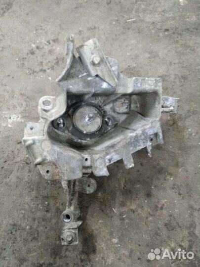 Кронштейн подушка МКПП Рено Симбол