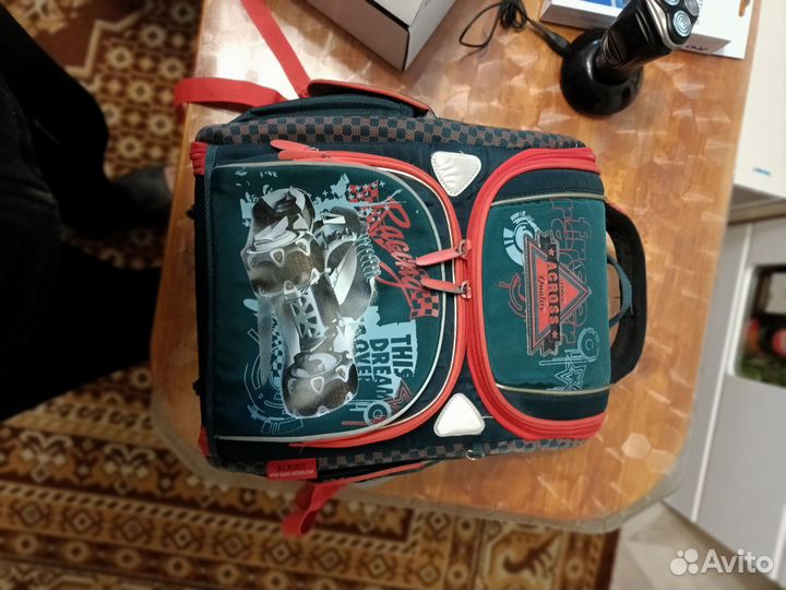 Школьный рюкзак