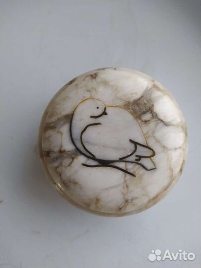 Мраморная шкатулка-пудреница