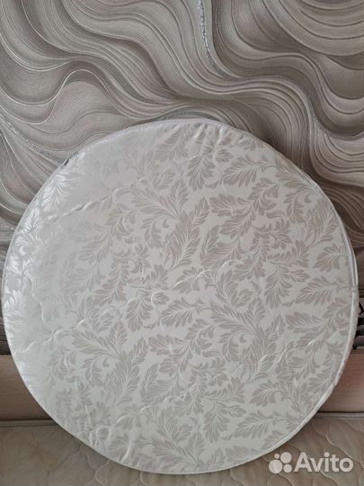 Матрас в круглую кроватку