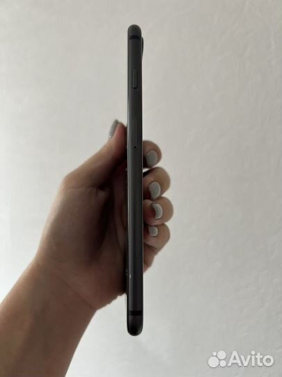 Телефон iPhone 8 plus