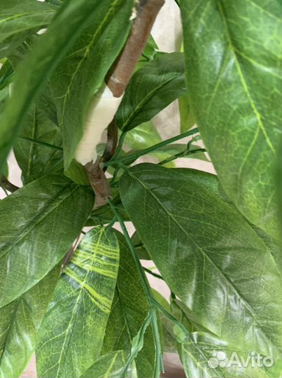 Искуственный цветок