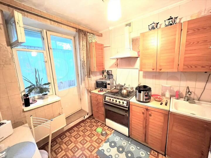 2-к. квартира, 50 м², 1/9 эт.