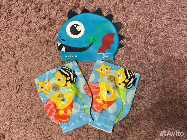 Нарукавники и шапочка