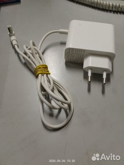 Зарядное устройство для робота-пылесоса 20 В 1,2 А