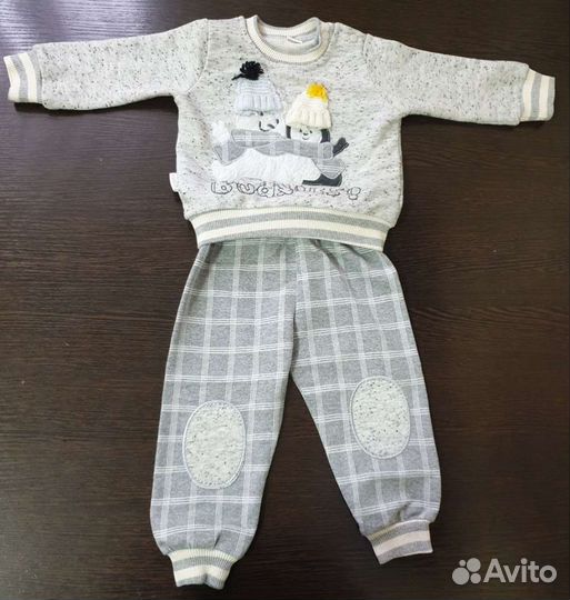 Продается костюм