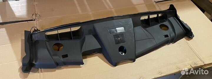 Воздухозаборник на мерседес W 207 новый