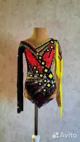 Купальник для художественной гимнастики