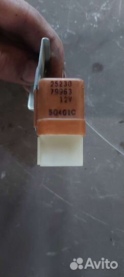 Реле на Nissan Skyline v35