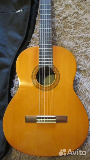 Классическая гитара Yamaha C40+тёплый чехол