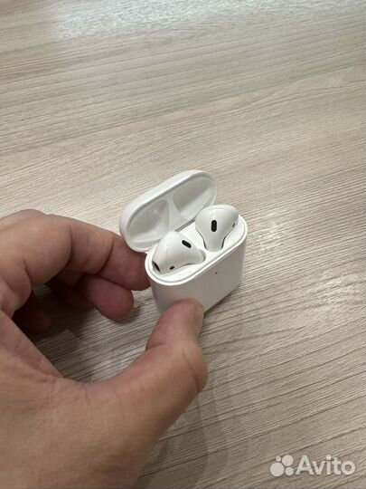 Airpods 2