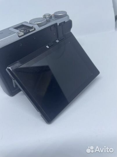 Фотоаппарат Fujifilm X70