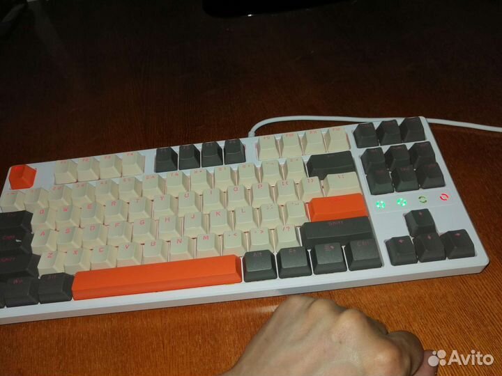 Игровая механическая клавиатура